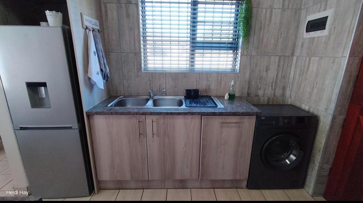 2 Bedroom Property for Sale in Windsor Park Eastern Cape